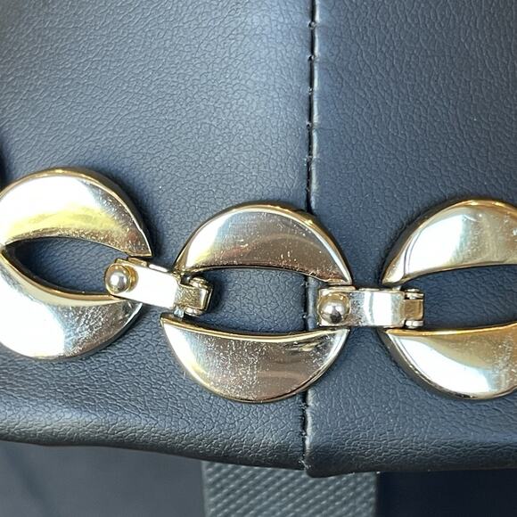 Vintage 1940’s MONET Gold Tone Oval Link Heavy Choker Collar Statement Necklace - Picture 3 of 10